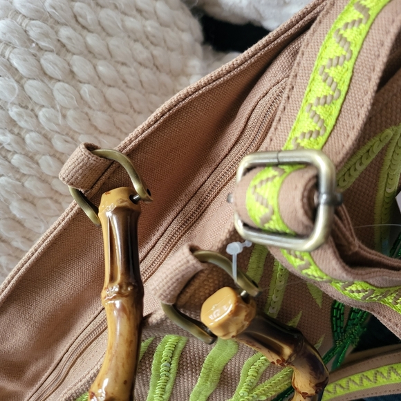 Palm Tree Beaded Tote - Picture 6 of 7